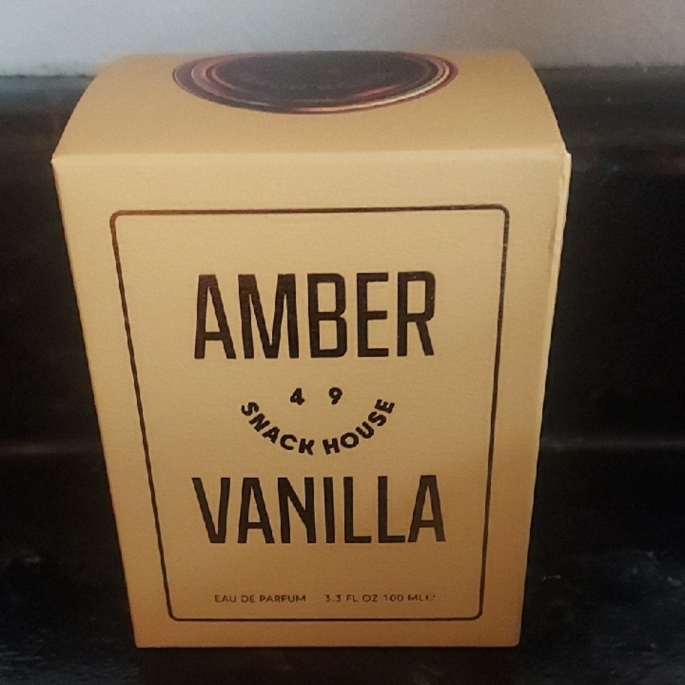Snack House Amber Vanilla  Cologne, NIB